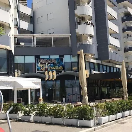 Lägenhet Kompleksi Oslo Bari *
