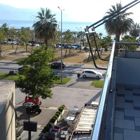 Lägenhet Kompleksi Oslo Bari *