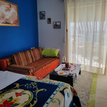 Kompleksi Oslo Bari * Vlorë