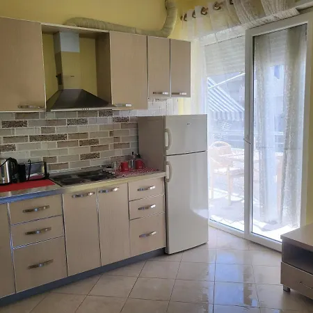 Kompleksi Oslo Bari Lägenhet *